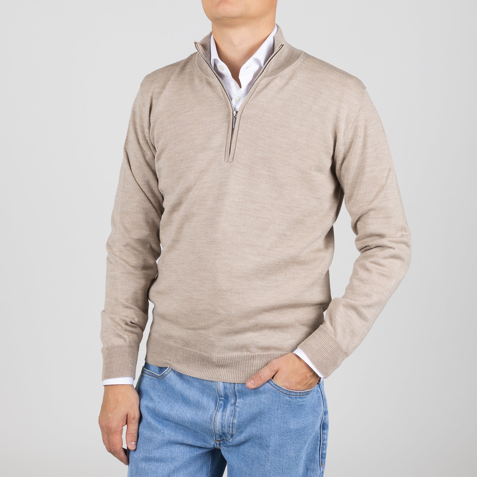 Hálfrennd Peysa - Ljósbrún