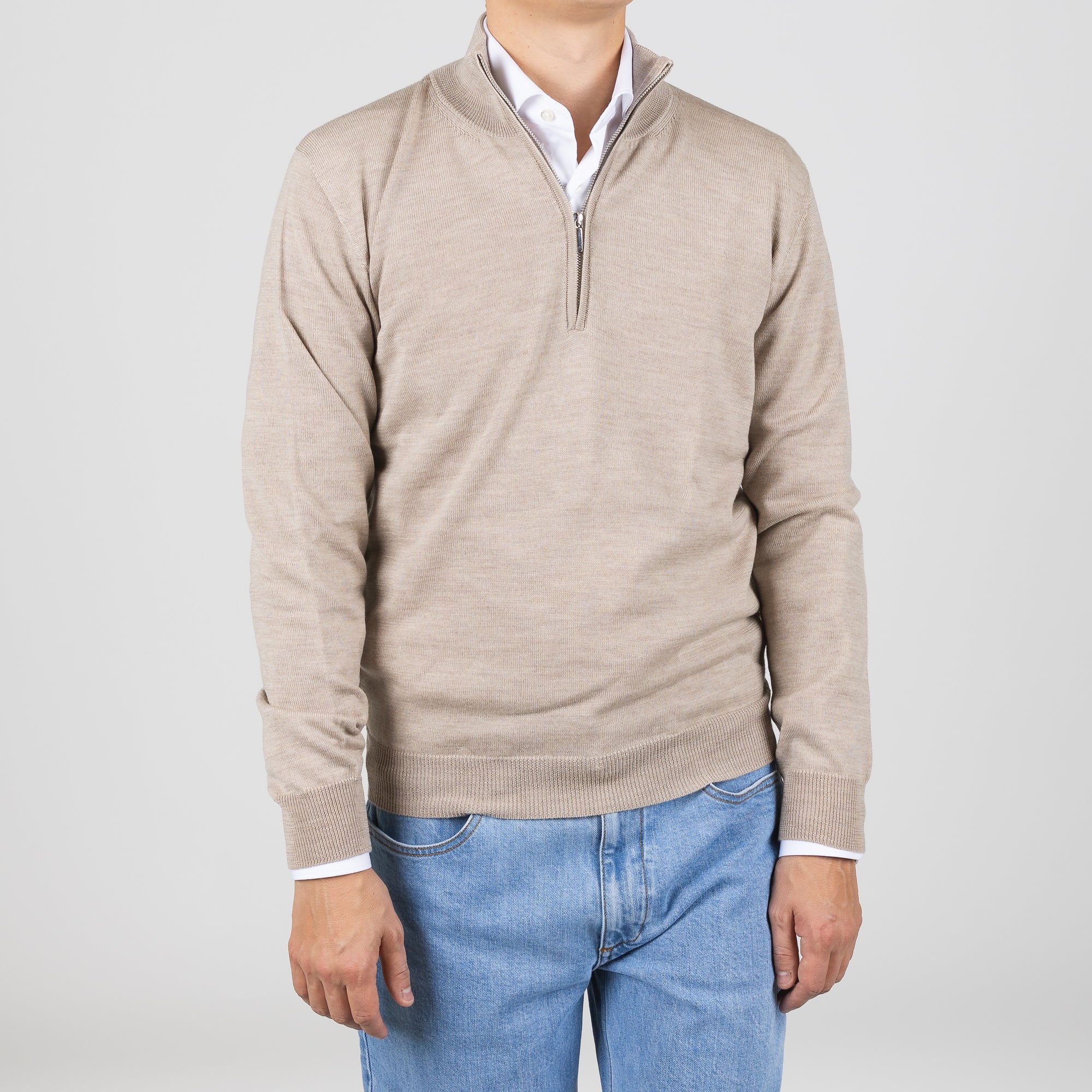 Hálfrennd Peysa - Ljósbrún