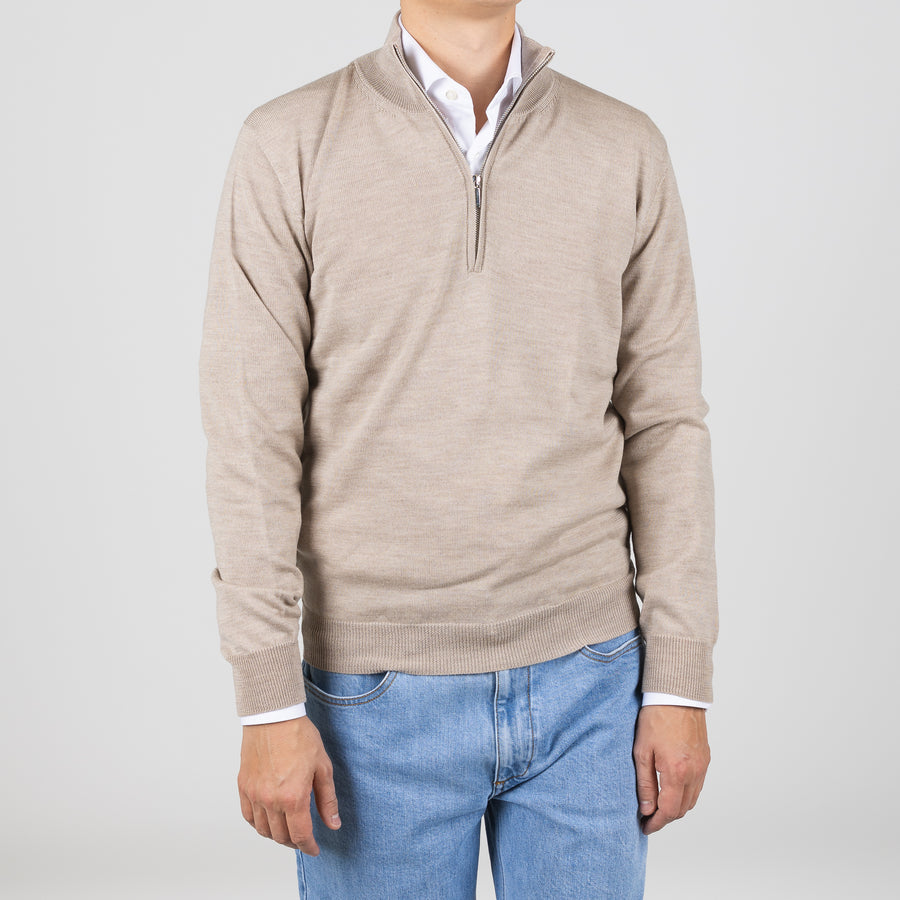 Hálfrennd Peysa - Ljósbrún