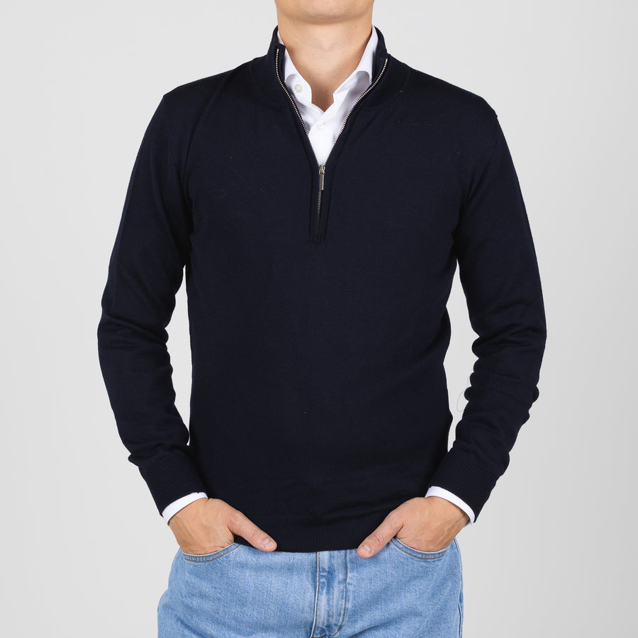 Hálfrennd Peysa - Dökkblá