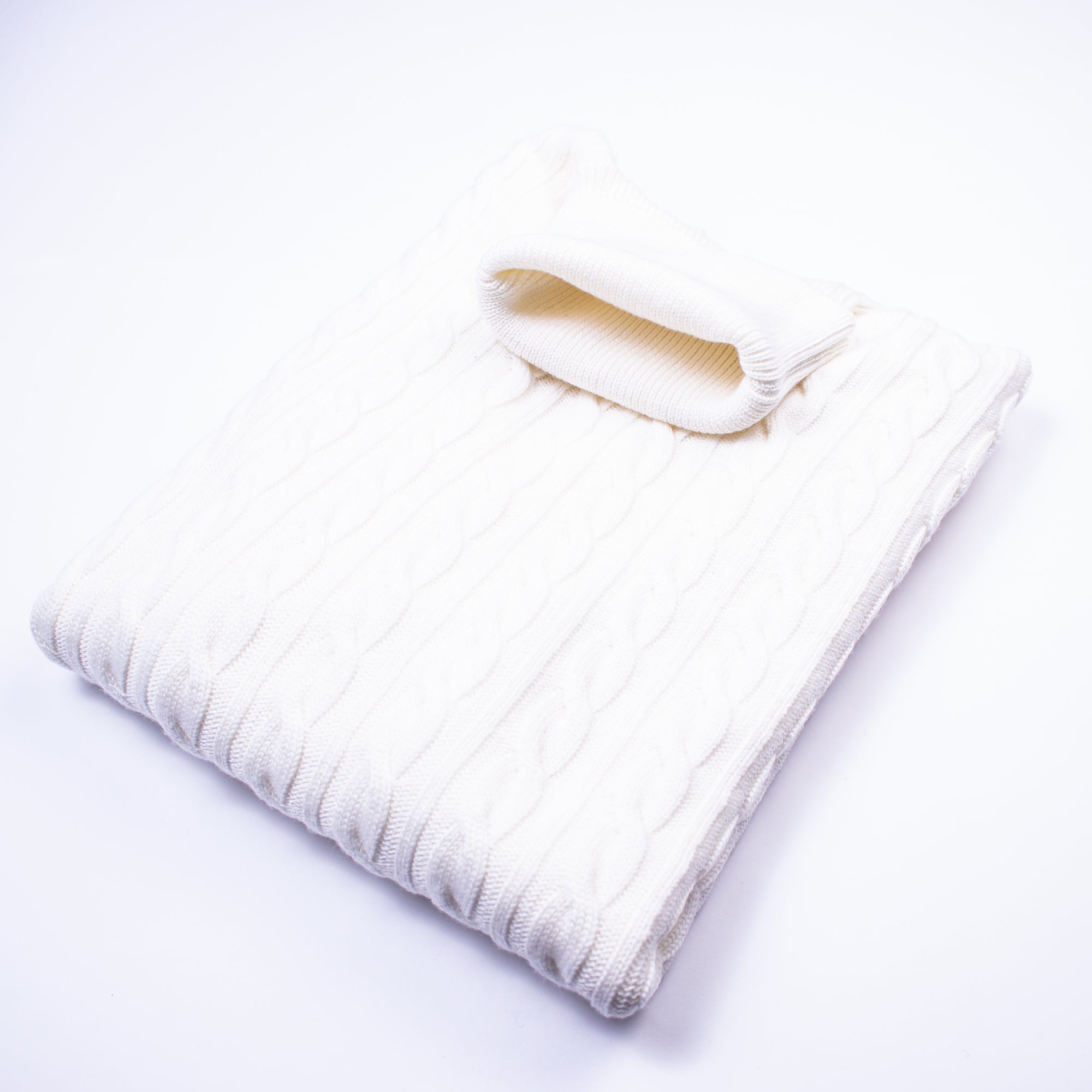 Rúllukragapeysa - Hvít Cable Knit